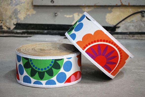 cardboard pouf by kartooni