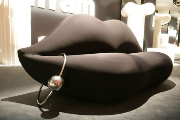 bocca dark lady lip shaped sofa