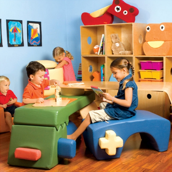 p'kolino play table for children