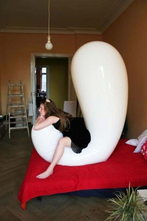 inflatable furniture by sylwia kaden