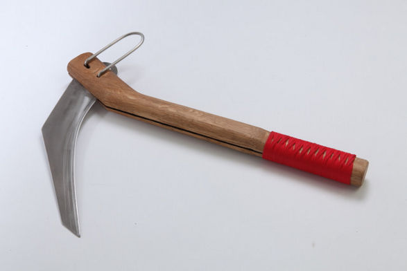 sickle garden tool by itay laniado