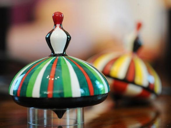 spinning top official souvenir of polish eu presidency